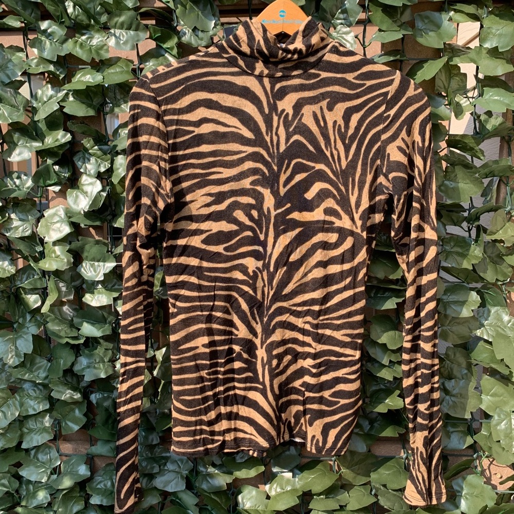 Mock neck long sleeve